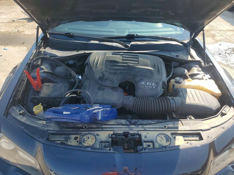 Photo 11 from auction – 2019 CHRYSLER 300 with VIN 2C3CCABGXKH689505
