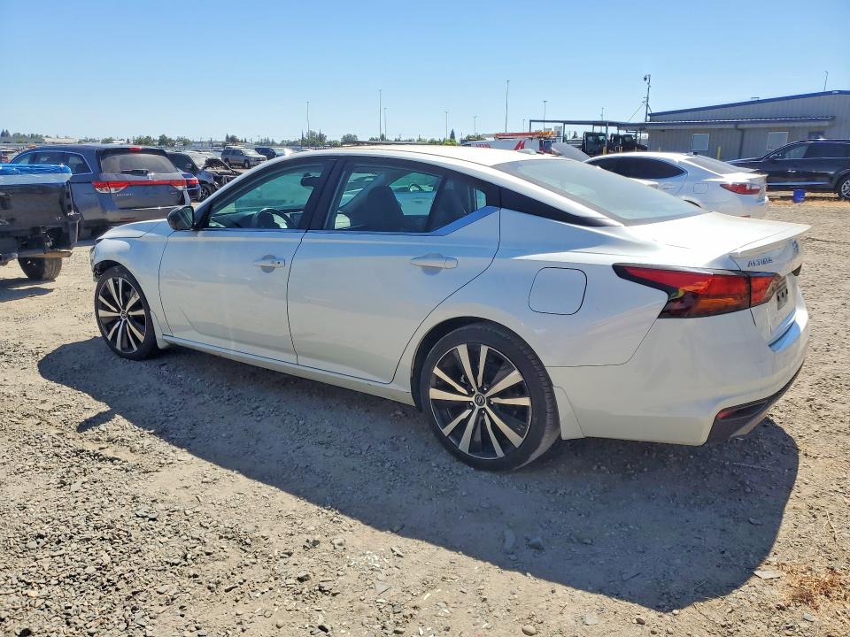 Photo 2 from auction – 2019 NISSAN ALTIMA with VIN 1N4BL4CV8KC170807