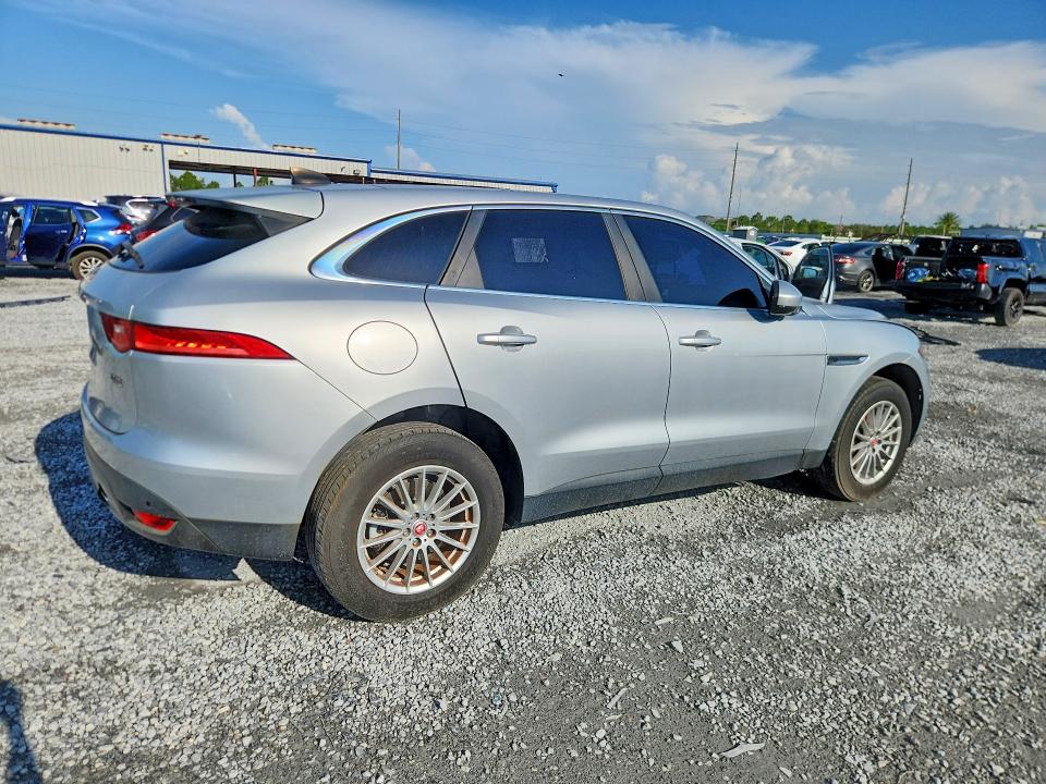 Photo 3 from auction – 2020 JAGUAR F-PACE with VIN SADCS2FX8LA640435