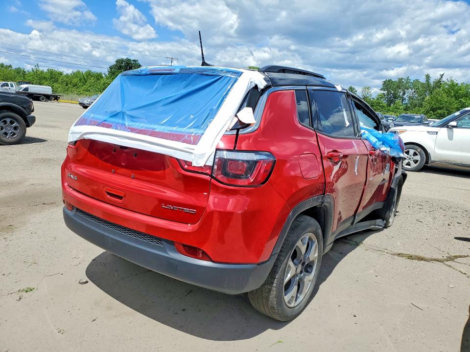 Photo 3 from auction – 2019 JEEP COMPASS with VIN 3C4NJDCB1KT697529