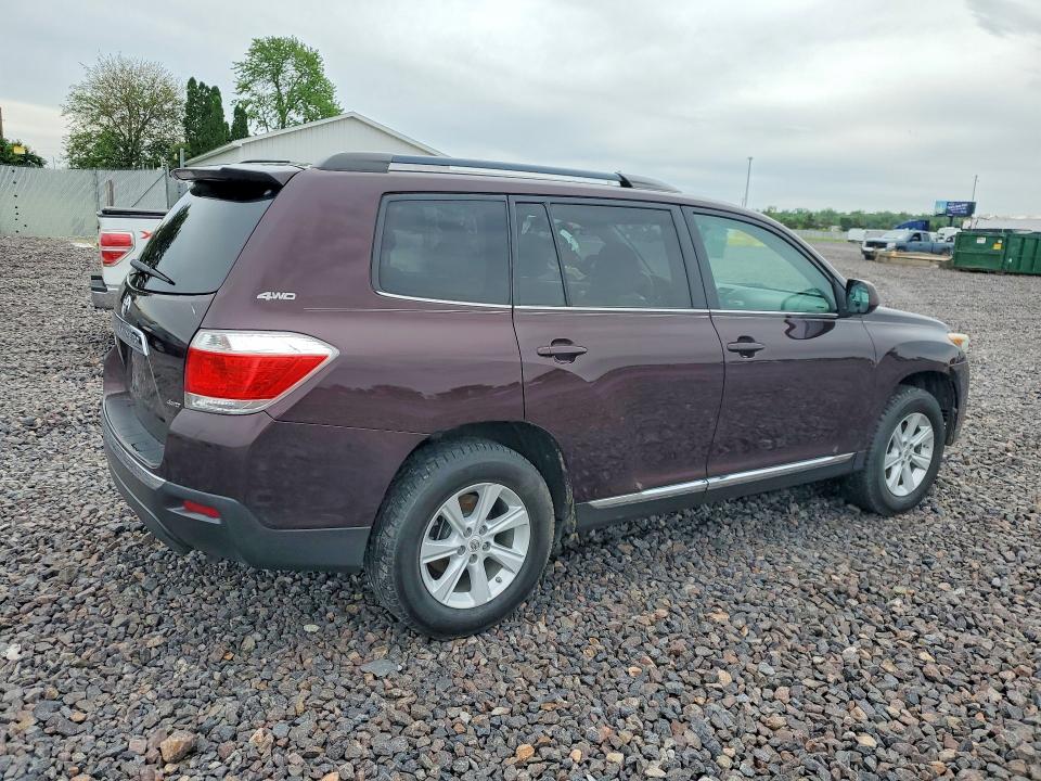 Photo 3 from auction – 2013 TOYOTA HIGHLANDER with VIN 5TDBK3EH2DS182502