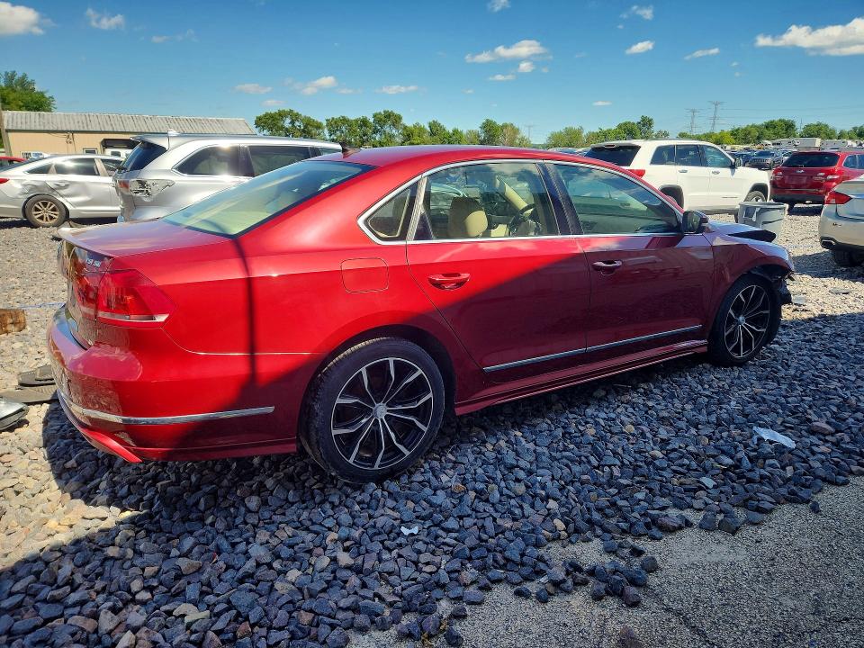 Photo 3 from auction – 2015 VOLKSWAGEN PASSAT with VIN 1VWBT7A37FC044891