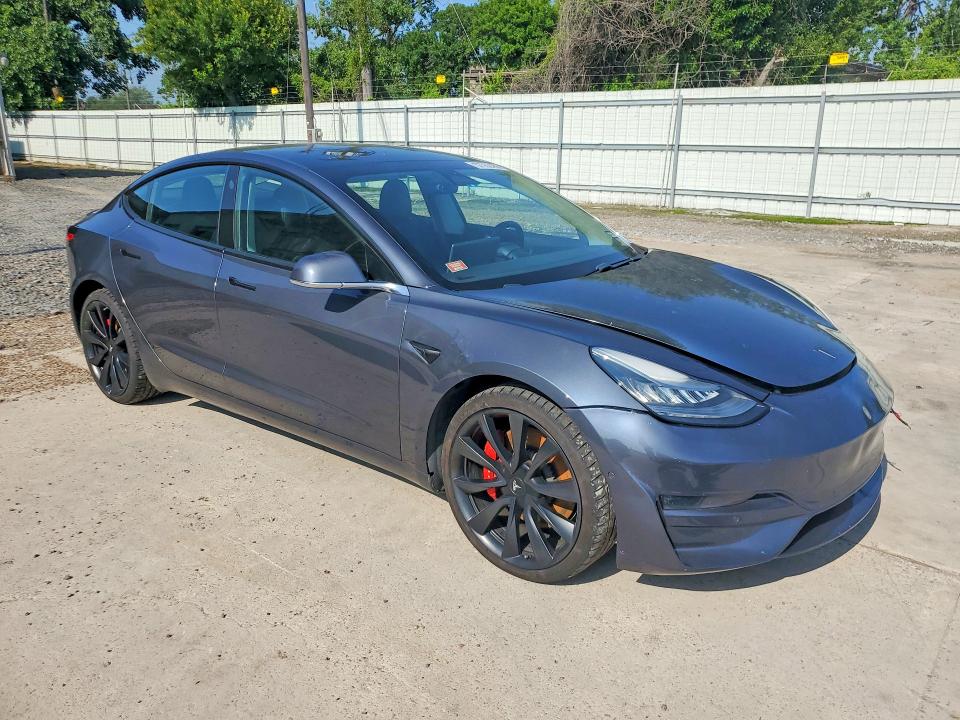 Photo 4 from auction – 2020 TESLA MODEL 3 with VIN 5YJ3E1EC2LF602945