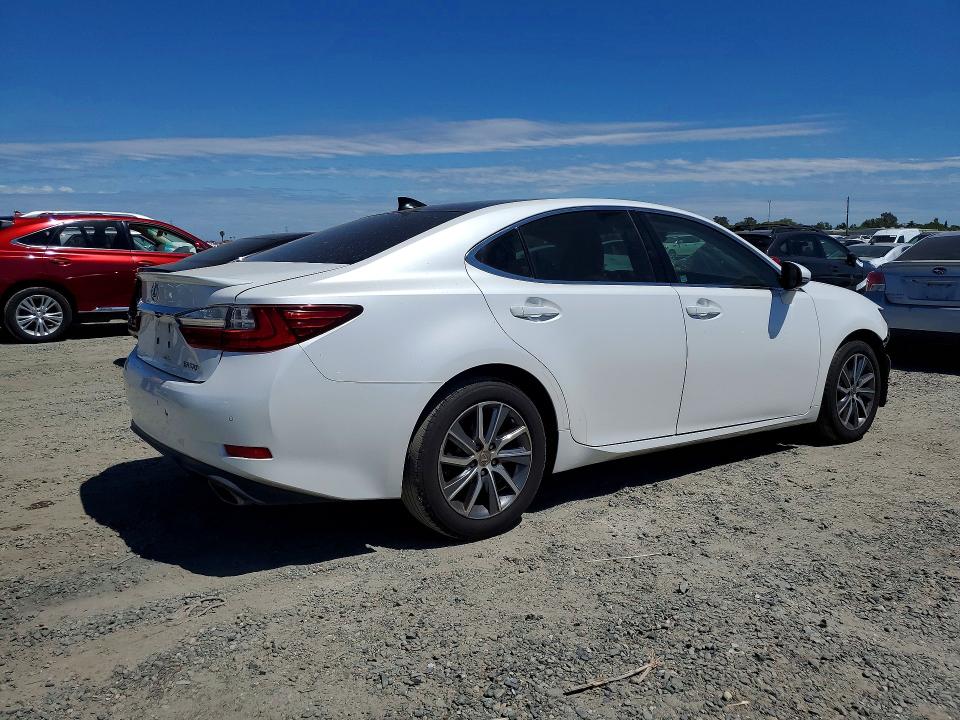 Photo 3 from auction – 2017 LEXUS ES with VIN 58ABK1GG3HU052758