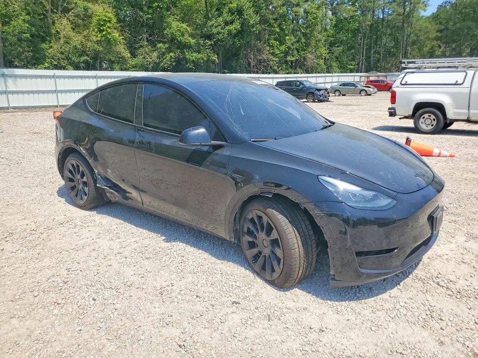 Photo 4 from auction – 2024 TESLA MODEL Y with VIN 7SAYGDEE2RA219180