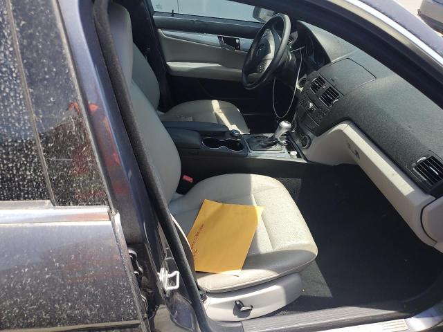 Photo 13 from auction – 2011 MERCEDES-BENZ C with VIN WDDGF5EBXBR174151