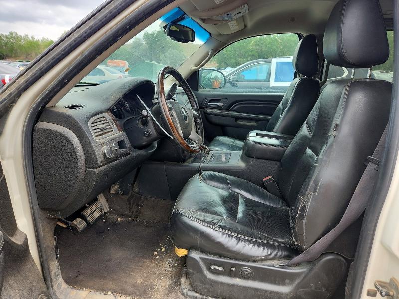 Photo 7 from auction – 2011 GMC YUKON XL with VIN 1GKS2MEF5BR145500