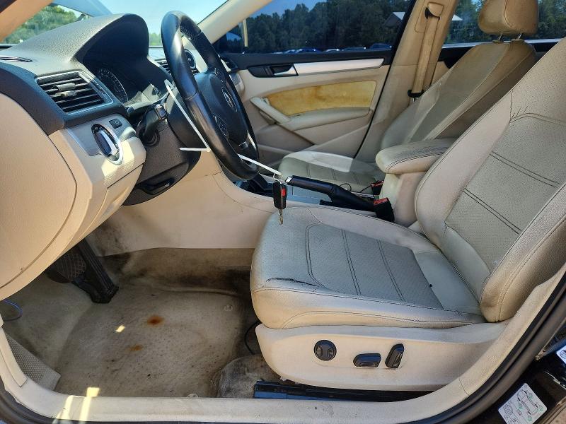 Photo 7 from auction – 2012 VOLKSWAGEN PASSAT with VIN 1VWBH7A36CC094064