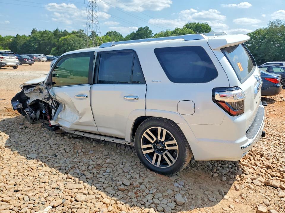 Photo 2 from auction – 2024 TOYOTA 4RUNNER with VIN JTEKU5JR7R6251045