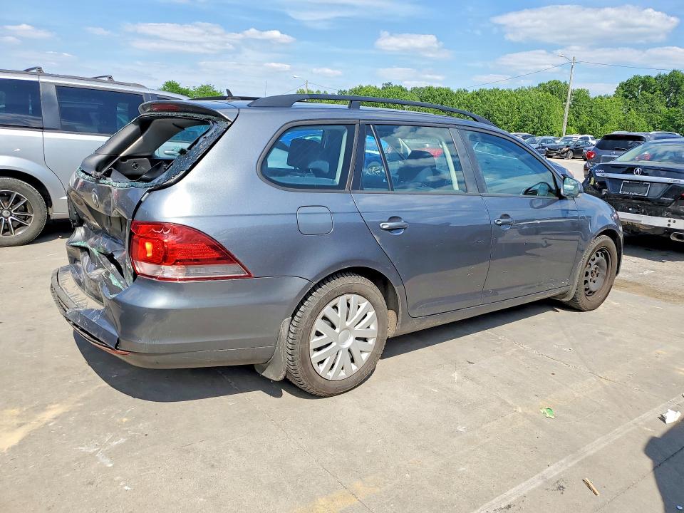 Photo 3 from auction – 2013 VOLKSWAGEN JETTA with VIN 3VWPP7AJ0DM692478