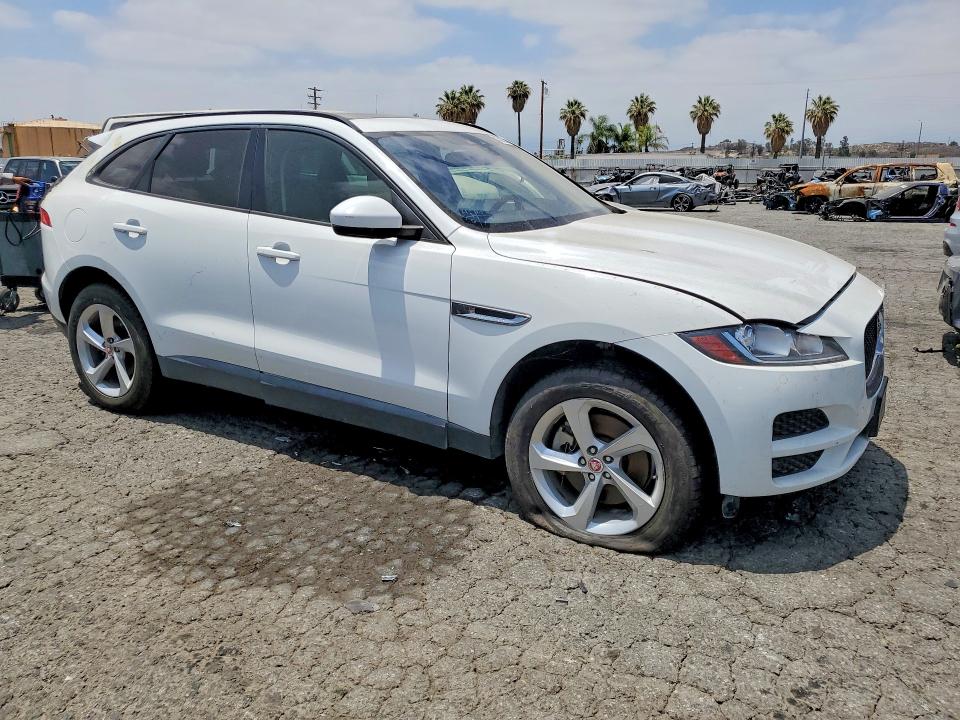 Photo 4 from auction – 2017 JAGUAR F-PACE with VIN SADCJ2BV9HA493007