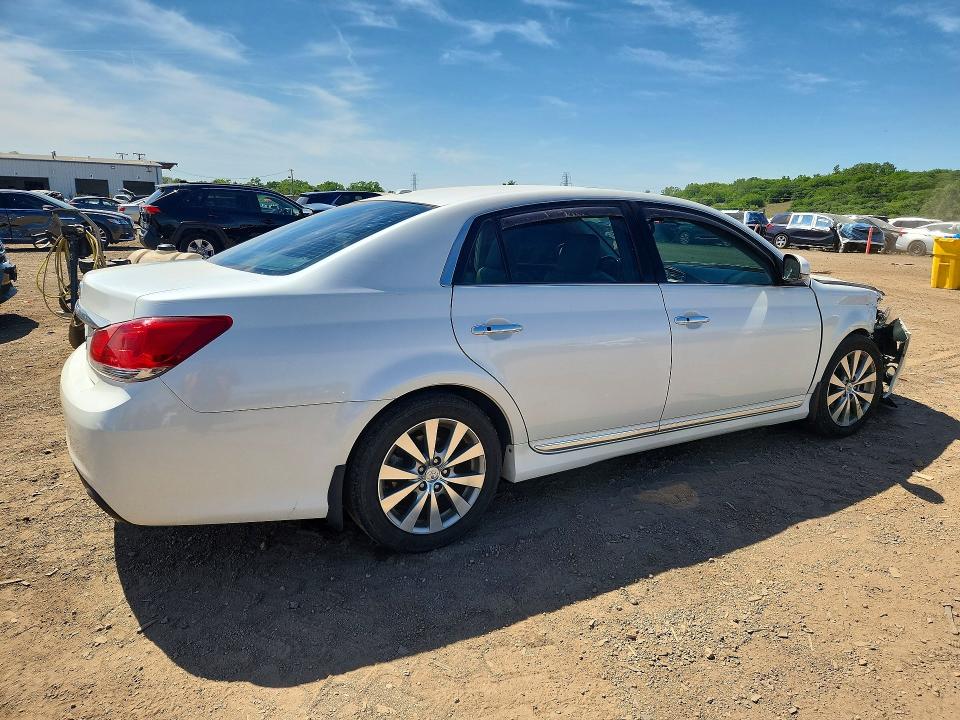 Photo 3 from auction – 2012 TOYOTA AVALON with VIN 4T1BK3DB2CU467834