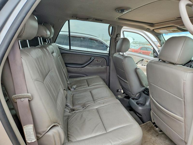 Photo 10 from auction – 2005 TOYOTA SEQUOIA with VIN 5TDBT44AX5S234662