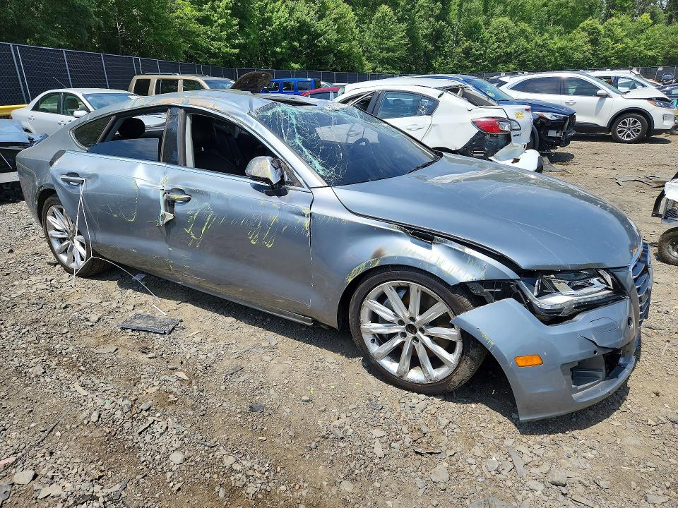 Foto 4 de la subasta – 2012 AUDI A7 con VIN WAUYGAFC0CN080135