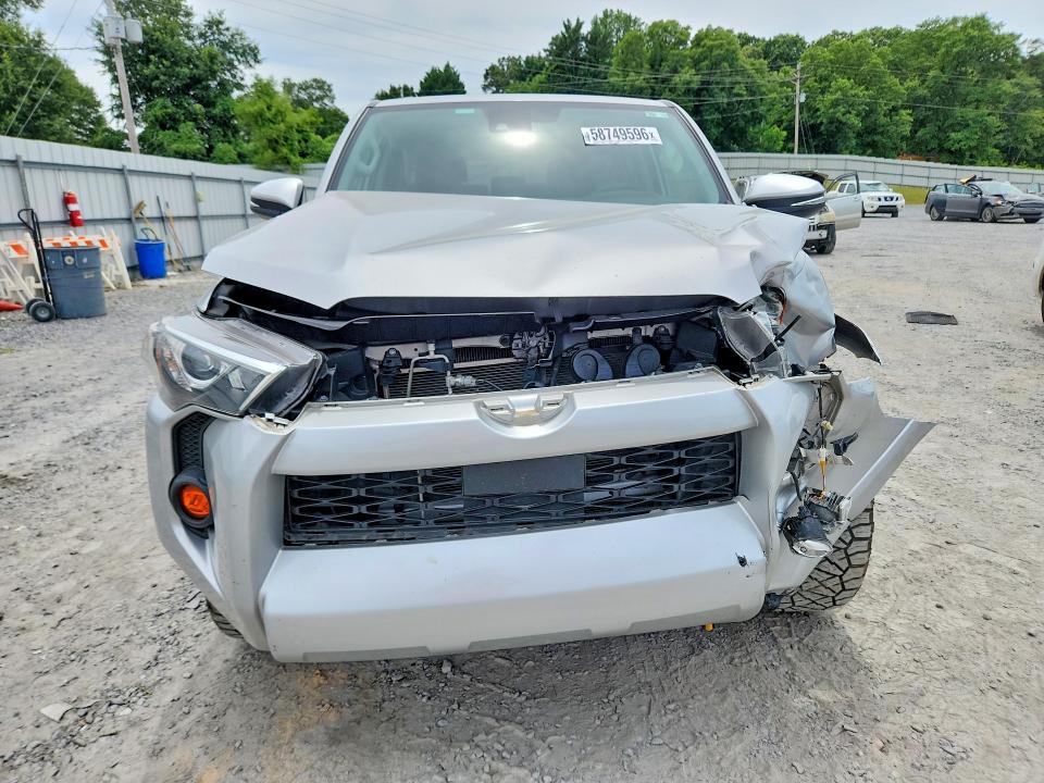 Photo 5 from auction – 2023 TOYOTA 4RUNNER with VIN JTEFU5JR5P5293072