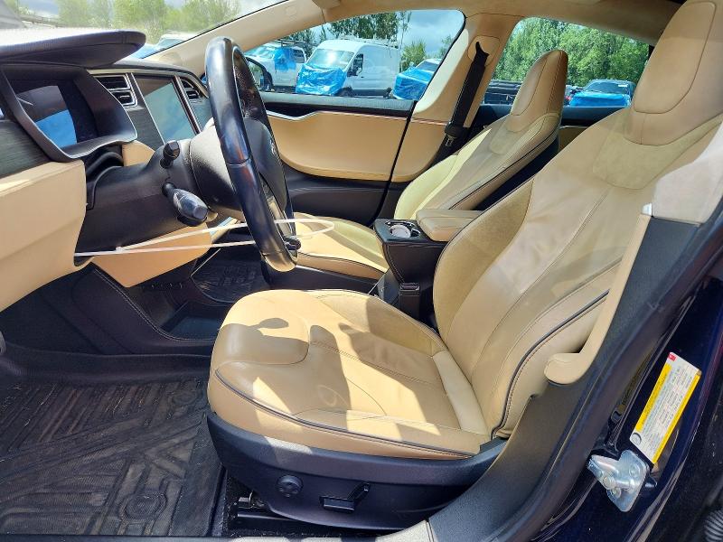 Photo 7 from auction – 2014 TESLA MODEL S with VIN 5YJSA1H17EFP47435