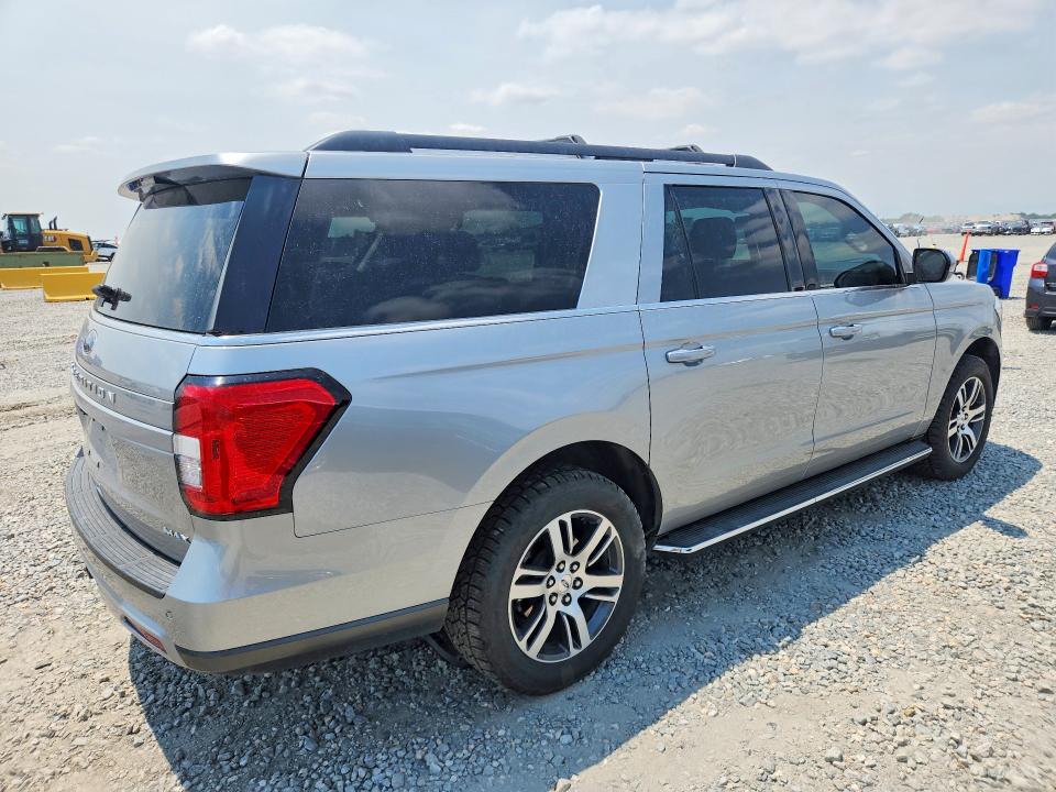 Photo 3 from auction – 2022 FORD EXPEDITION with VIN 1FMJK1JT2NEA09544
