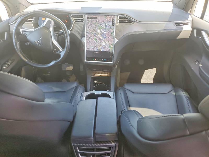 Photo 8 from auction – 2017 TESLA MODEL X with VIN 5YJXCDE22HF072547