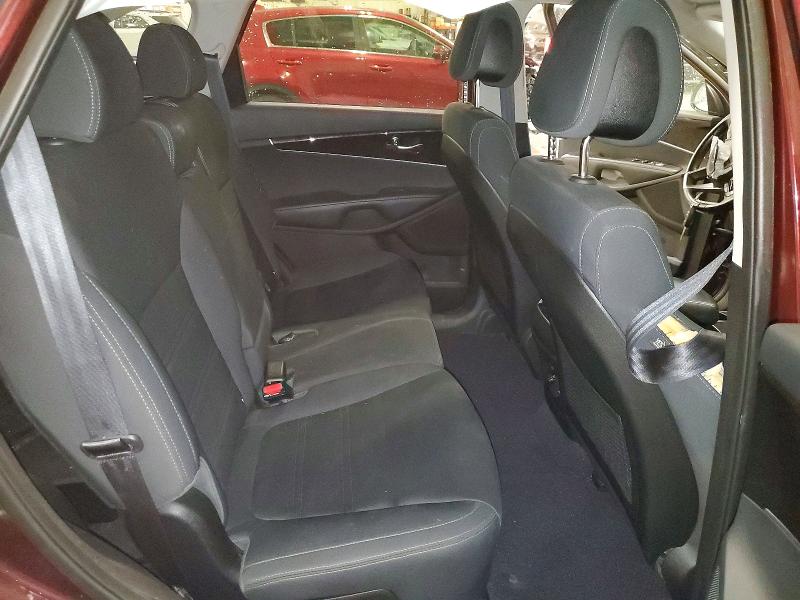 Photo 11 from auction – 2016 KIA SORENTO with VIN 5XYPGDA32GG133941
