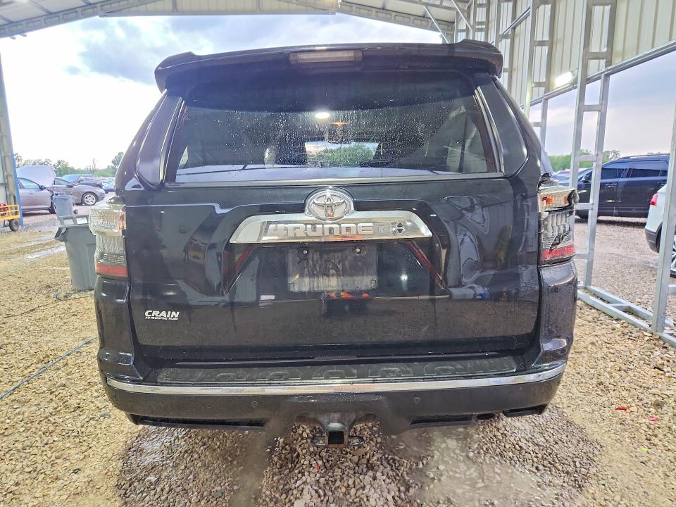 Photo 6 from auction – 2018 TOYOTA 4RUNNER with VIN JTEBU5JR0J5600511