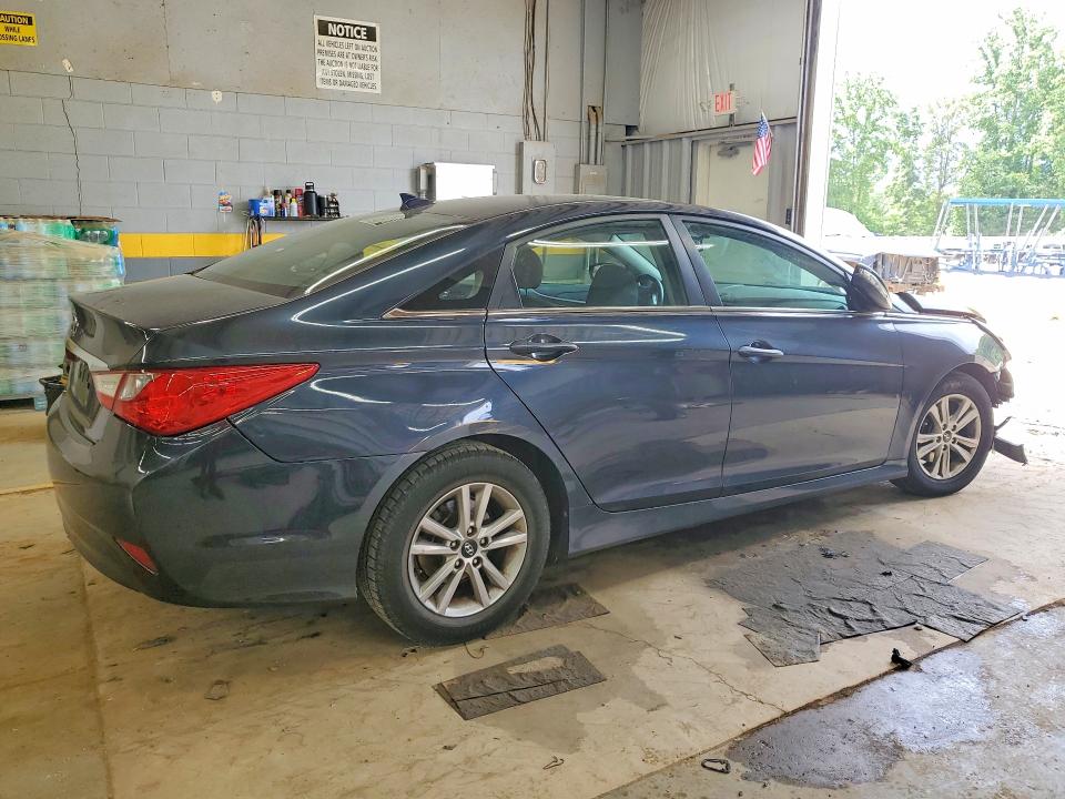 Photo 3 from auction – 2014 HYUNDAI SONATA with VIN 5NPEB4AC1EH831839