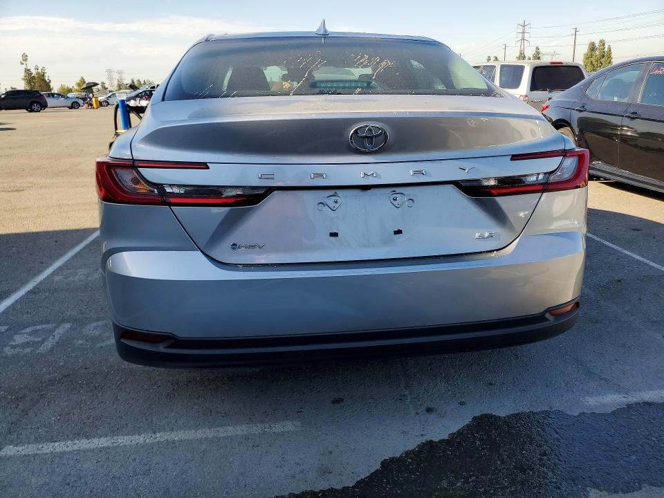 Photo 6 from auction – 2025 TOYOTA CAMRY with VIN 4T1DAACK8SU561619