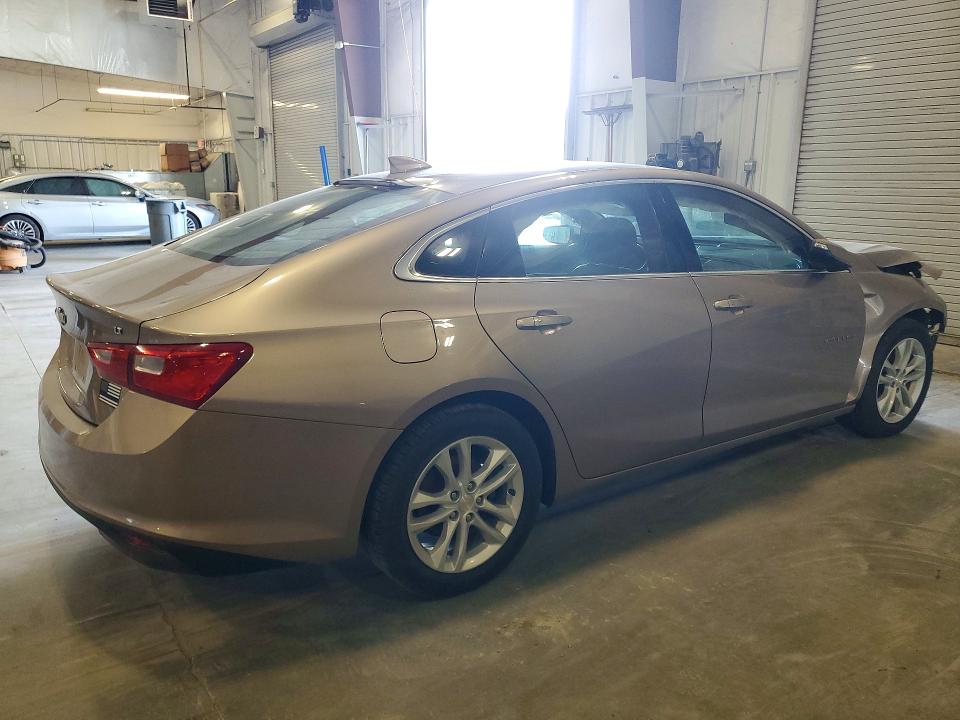 Photo 3 from auction – 2018 CHEVROLET MALIBU with VIN 1G1ZD5ST5JF210729