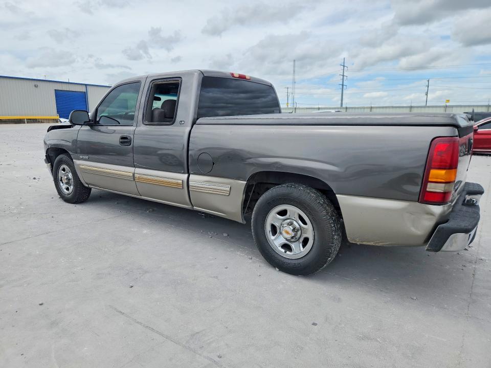 Photo 2 from auction – 2000 CHEVROLET SILVERADO with VIN 2GCEC19T3Y1223052
