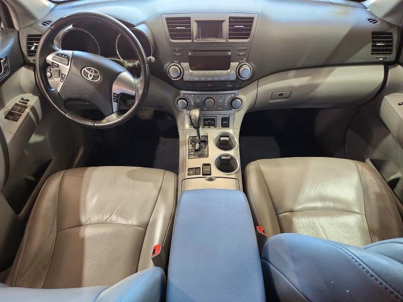 Photo 8 from auction – 2012 TOYOTA HIGHLANDER with VIN 5TDBK3EH4CS174786