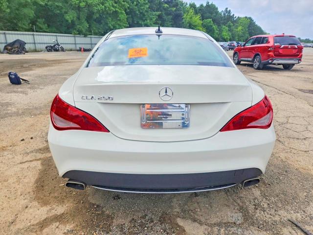Zdjęcie 6 z aukcji – 2016 MERCEDES-BENZ CLA z VIN WDDSJ4EB9GN371832