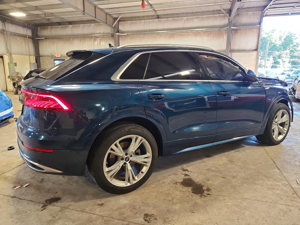 Photo 3 from auction – 2021 AUDI Q8 with VIN WA1BVAF19MD007439