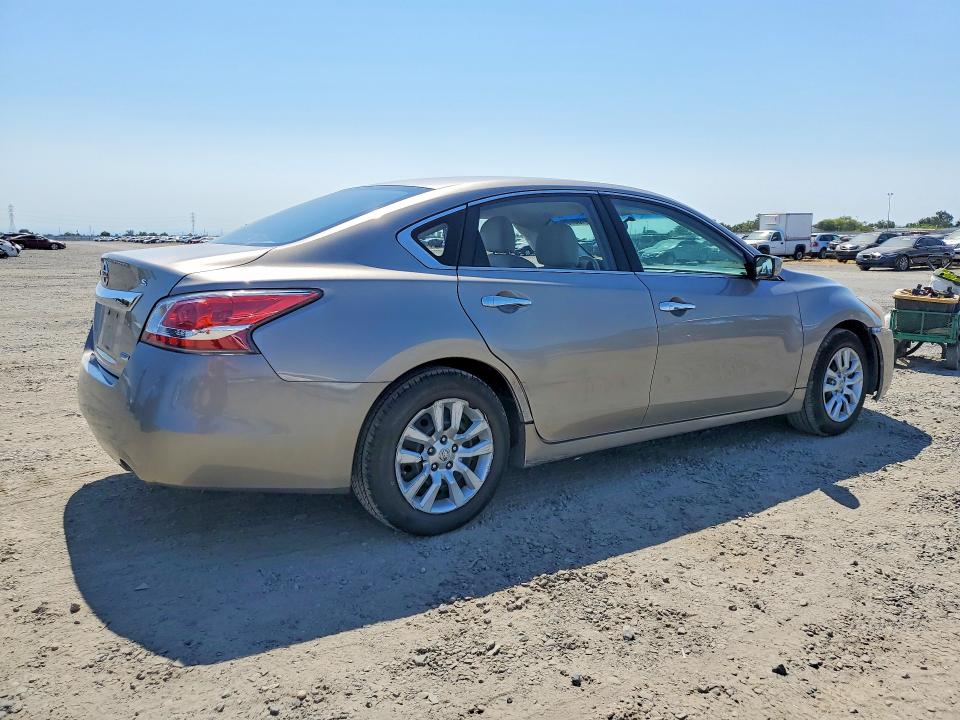 Photo 3 from auction – 2014 NISSAN ALTIMA with VIN 1N4AL3AP1EN214942
