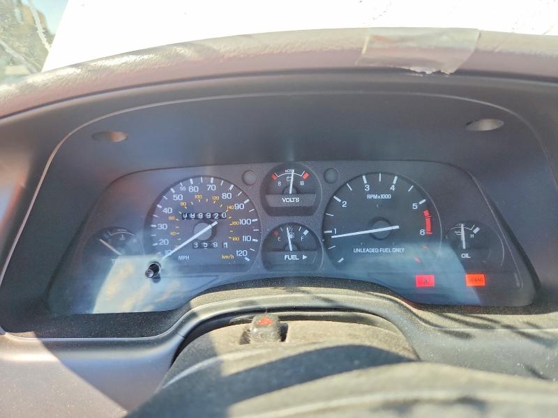 Photo 9 from auction – 1994 FORD THUNDERBIRD with VIN 1FALP6249RH154769