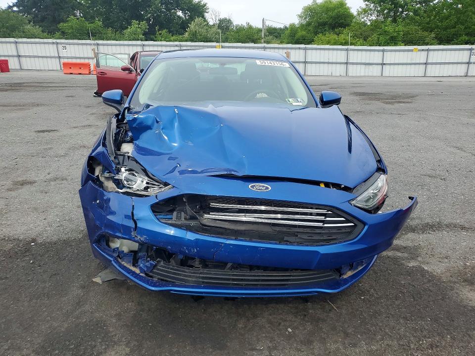 Photo 5 from auction – 2017 FORD FUSION with VIN 3FA6P0LUXHR240016