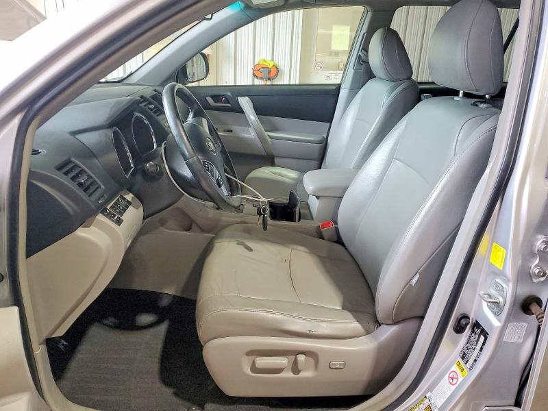 Photo 7 from auction – 2011 TOYOTA HIGHLANDER with VIN 5TDBK3EH1BS068732