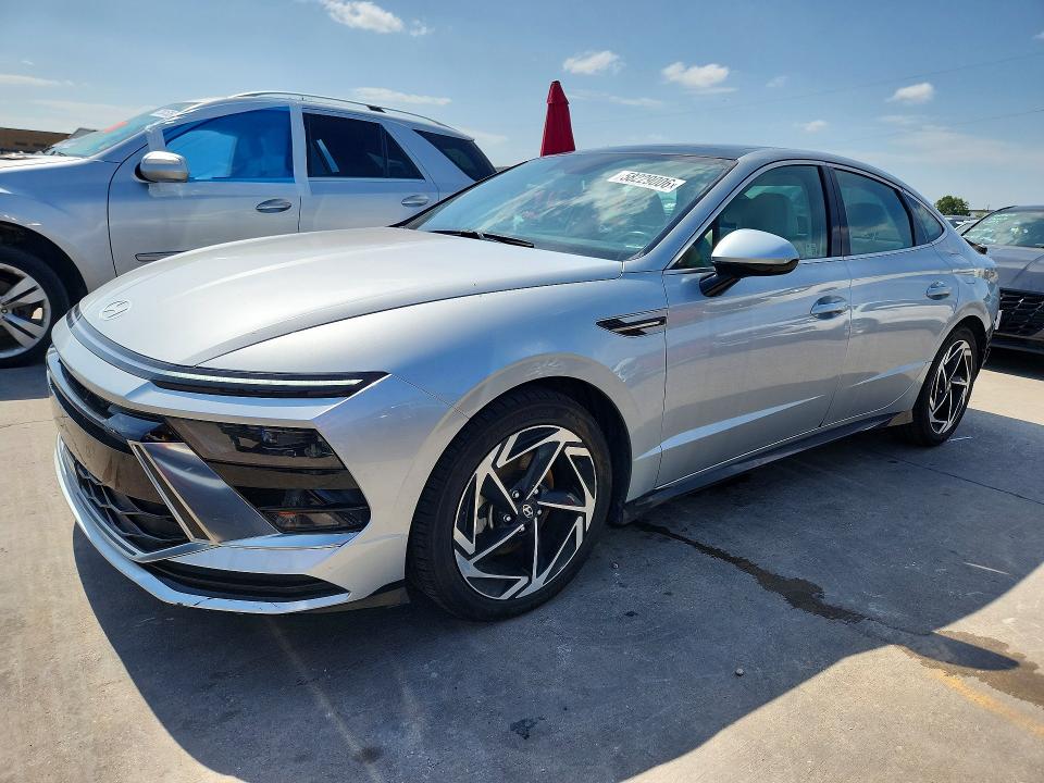 Снимка 1 от търг – 2024 HYUNDAI SONATA с VIN KMHL14JAXRA360162