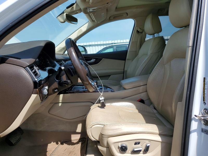 Zdjęcie 7 z aukcji – 2017 AUDI Q7 z VIN WA1VAAF70HD005615