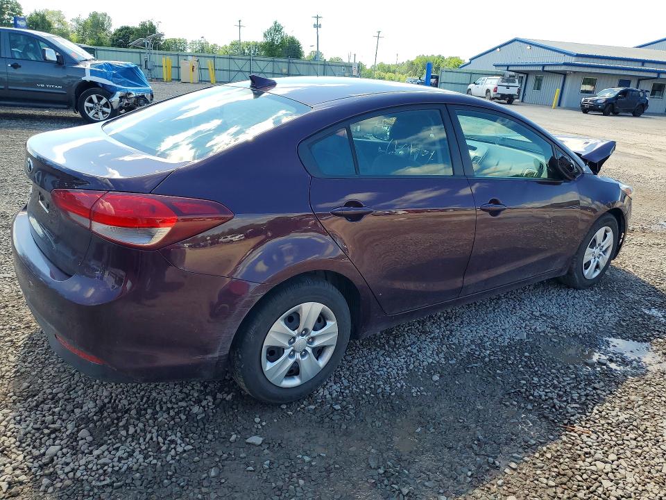 Zdjęcie 3 z aukcji – 2018 KIA FORTE z VIN 3KPFL4A77JE263079