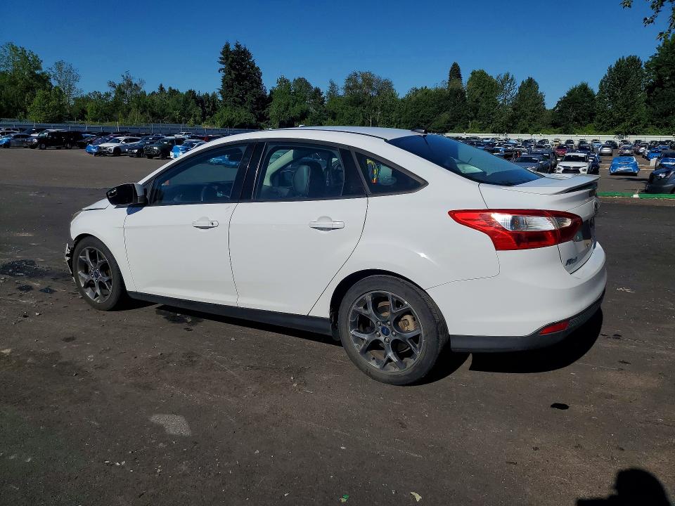 Photo 2 from auction – 2014 FORD FOCUS with VIN 1FADP3F2XEL307226