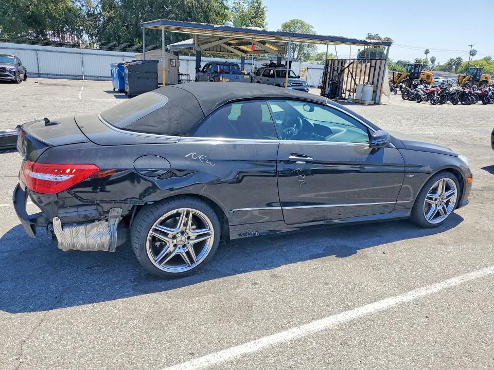 Photo 3 from auction – 2012 MERCEDES-BENZ E with VIN WDDKK7DF7CF158109