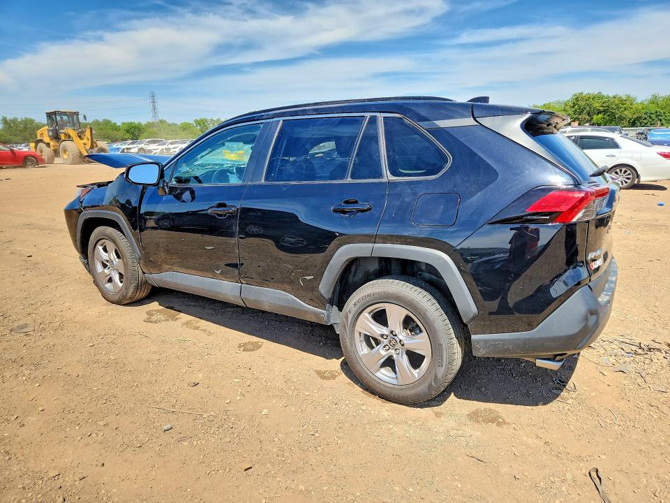 Photo 2 from auction – 2023 TOYOTA RAV4 with VIN 2T3P1RFV3PC328040