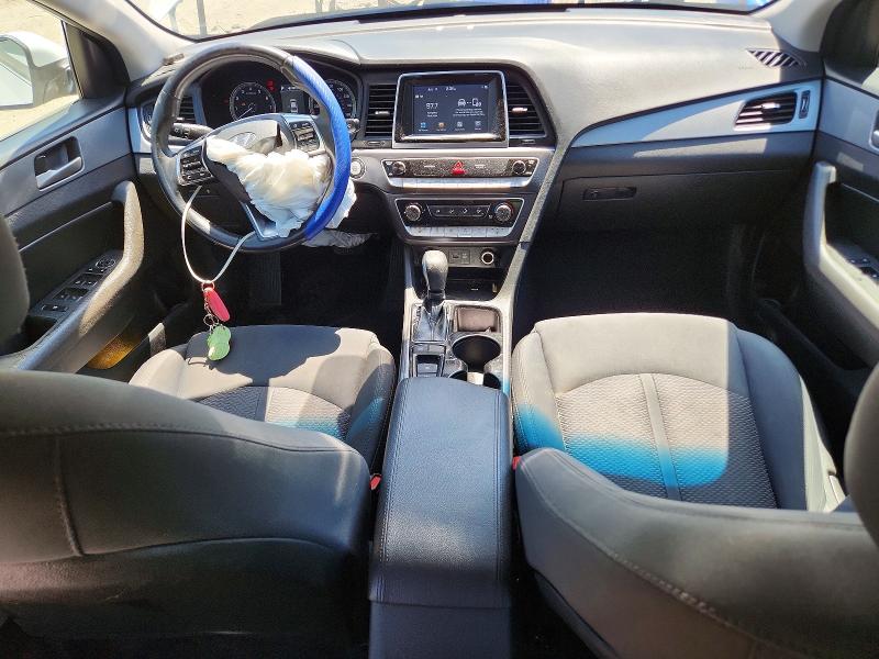 Photo 8 from auction – 2018 HYUNDAI SONATA with VIN 5NPE34AF0JH654718