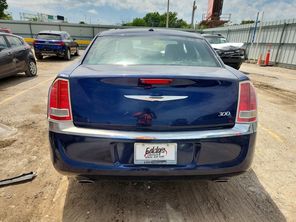 Photo 6 from auction – 2014 CHRYSLER 300 with VIN 2C3CCAAG9EH179250