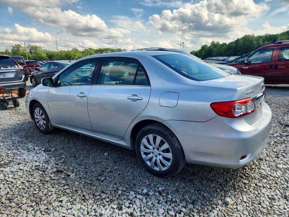 Photo 2 from auction – 2013 TOYOTA COROLLA with VIN 2T1BU4EE8DC007427