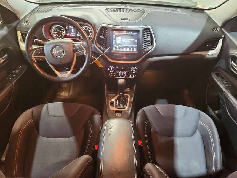 Photo 8 from auction – 2015 JEEP CHEROKEE with VIN 1C4PJLCBXFW560883