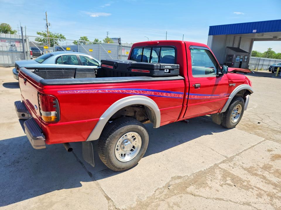 Photo 3 from auction – 1995 FORD RANGER with VIN 1FTCR11U8SUA18235