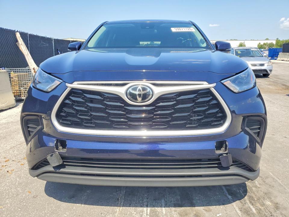 Photo 5 from auction – 2022 TOYOTA HIGHLANDER with VIN 5TDCZRAH7NS546164