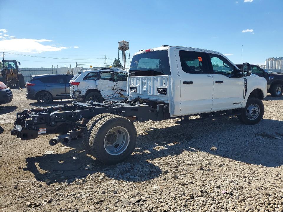 Photo 3 from auction – 2025 FORD F350 with VIN 1FT8W3DT6SEC97983