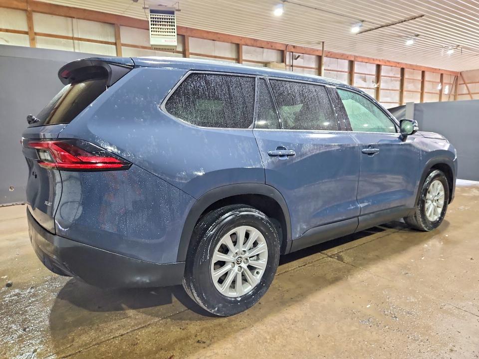 Photo 3 from auction – 2025 TOYOTA GRAND HIGHLANDER with VIN 5TDAAAB57SS087234