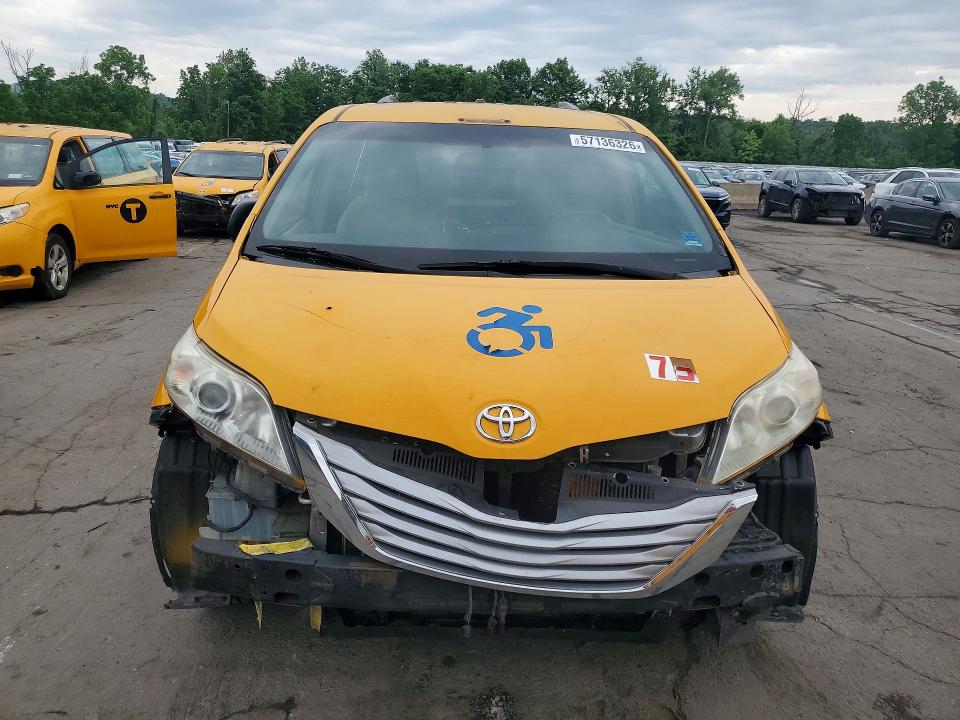 Photo 5 from auction – 2016 TOYOTA SIENNA with VIN 5TDKK3DC4GS763462